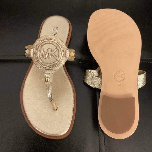 MICHAEL Michael Kors Aubrey Cutout Sandal - Picture 5 of 9